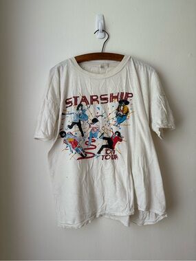 Vintage 1980s Jefferson Starship On Tour White Graphic Tee